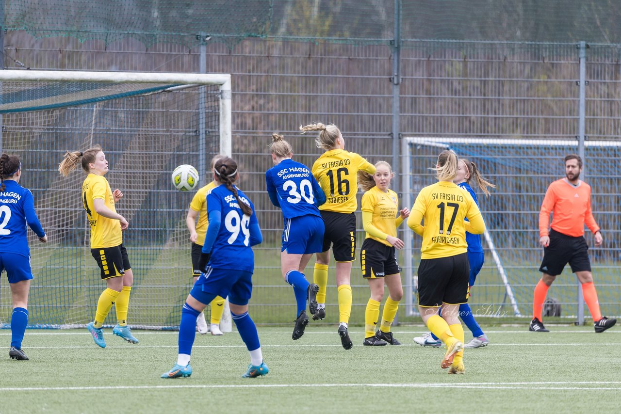 Bild 438 - F SSC Hagen Ahrensburg - SV Frisia Risum-Lindholm : Ergebnis: 1:2